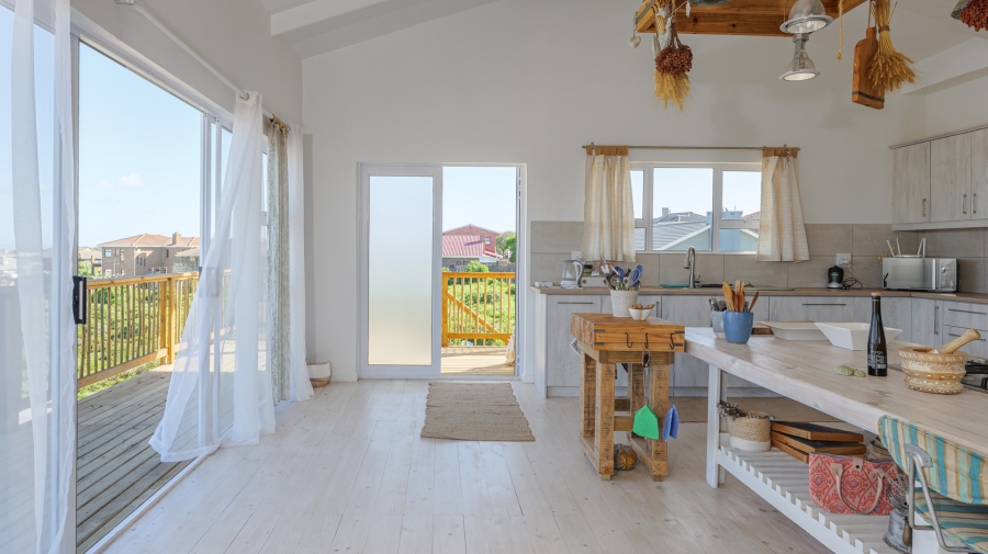 4 Bedroom Property for Sale in Suiderstrand Western Cape